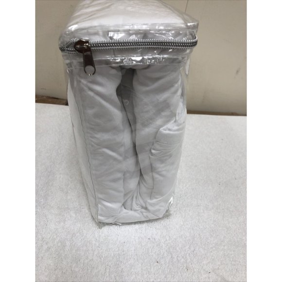 Swift Home Rosette Pinktuck Duvet Cover Set White Twin/Twin XL - Picture 10 of 10